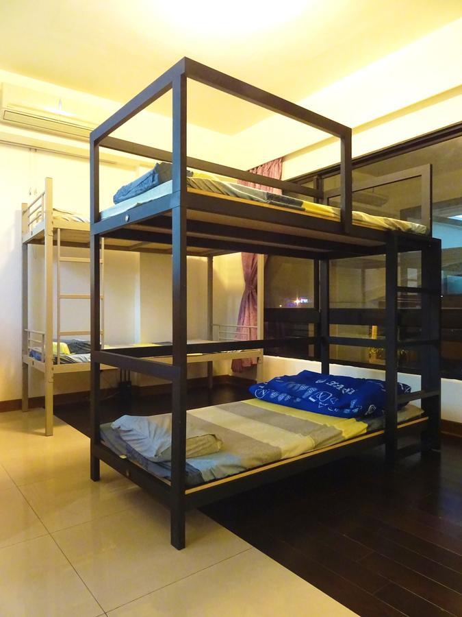 Bed and Breakfast Dolphin Castle Донґан Екстер'єр фото